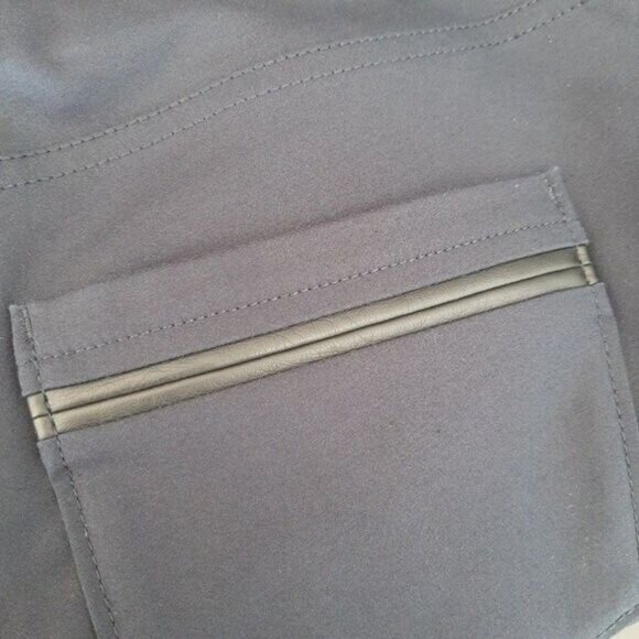 CLUB MONACO Slim Crop Pants Faux Leather Back Pocket Trim Navy Sz 4 - Picture 8 of 10
